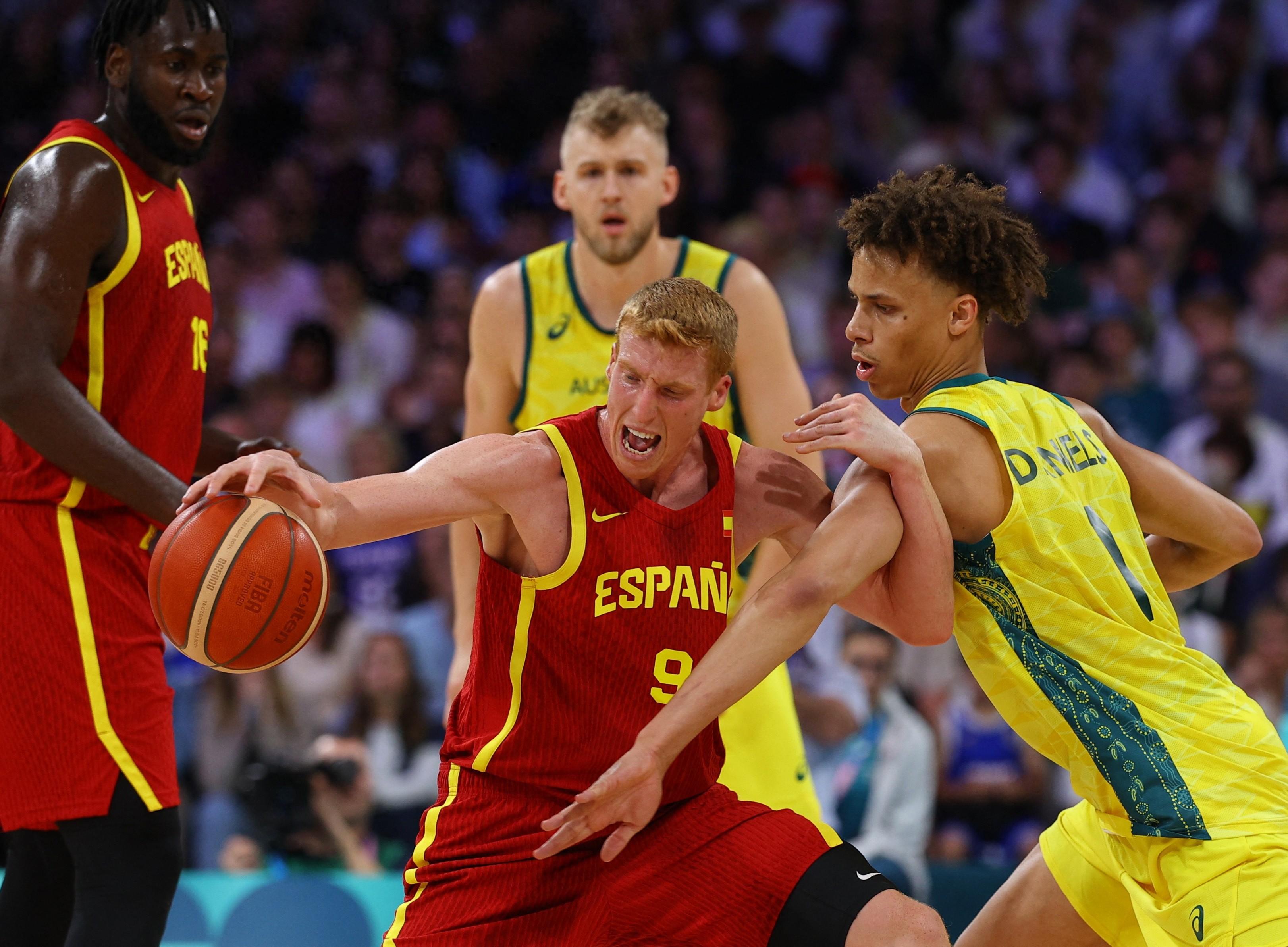 开云体育官网-詹姆斯在西班牙队比赛中领先优势明显,出色发挥引发热议!上演精彩一战的简单介绍