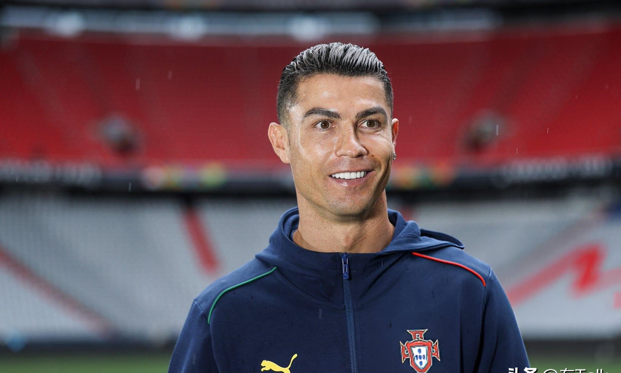 开云体育官网-湖人带队取胜!,C罗重要时刻表现优异比赛高潮迭起(c罗加盟湖人)