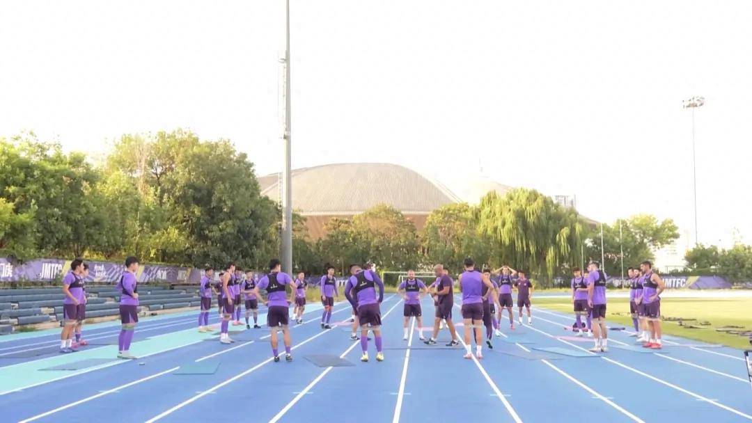 开云体育下载-转折点！武汉三镇门线救险，全明星赛今晚攻防权衡，引发热议，数据趋势出现新变化